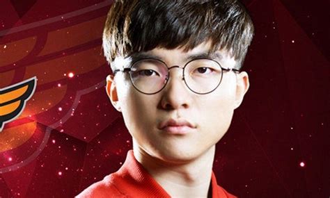 Faker's first Twitch stream sets a record for viewers .